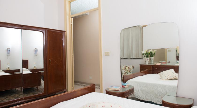 La Casa Di Via Narbone Hotel Palermo Room photo